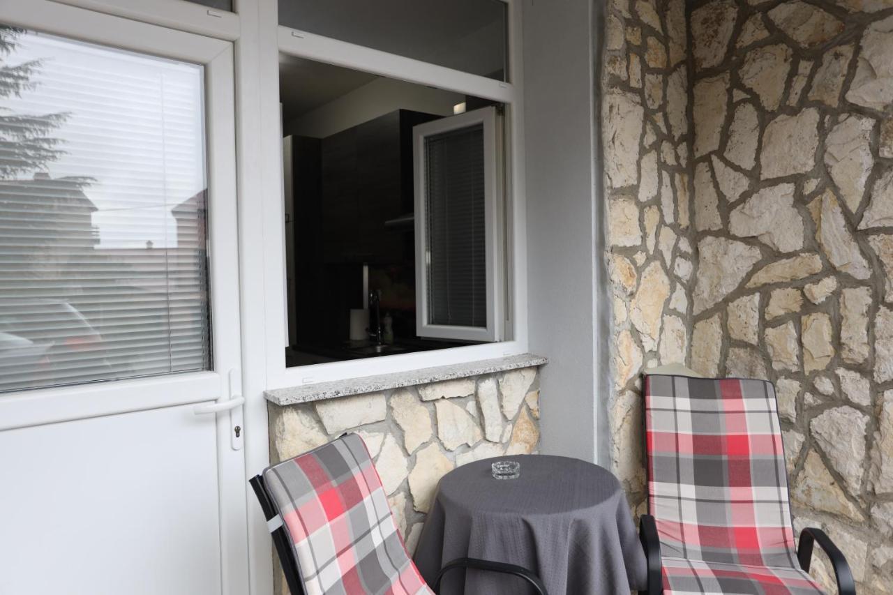 Apartment Cvjetna Rijeka Ngoại thất bức ảnh
